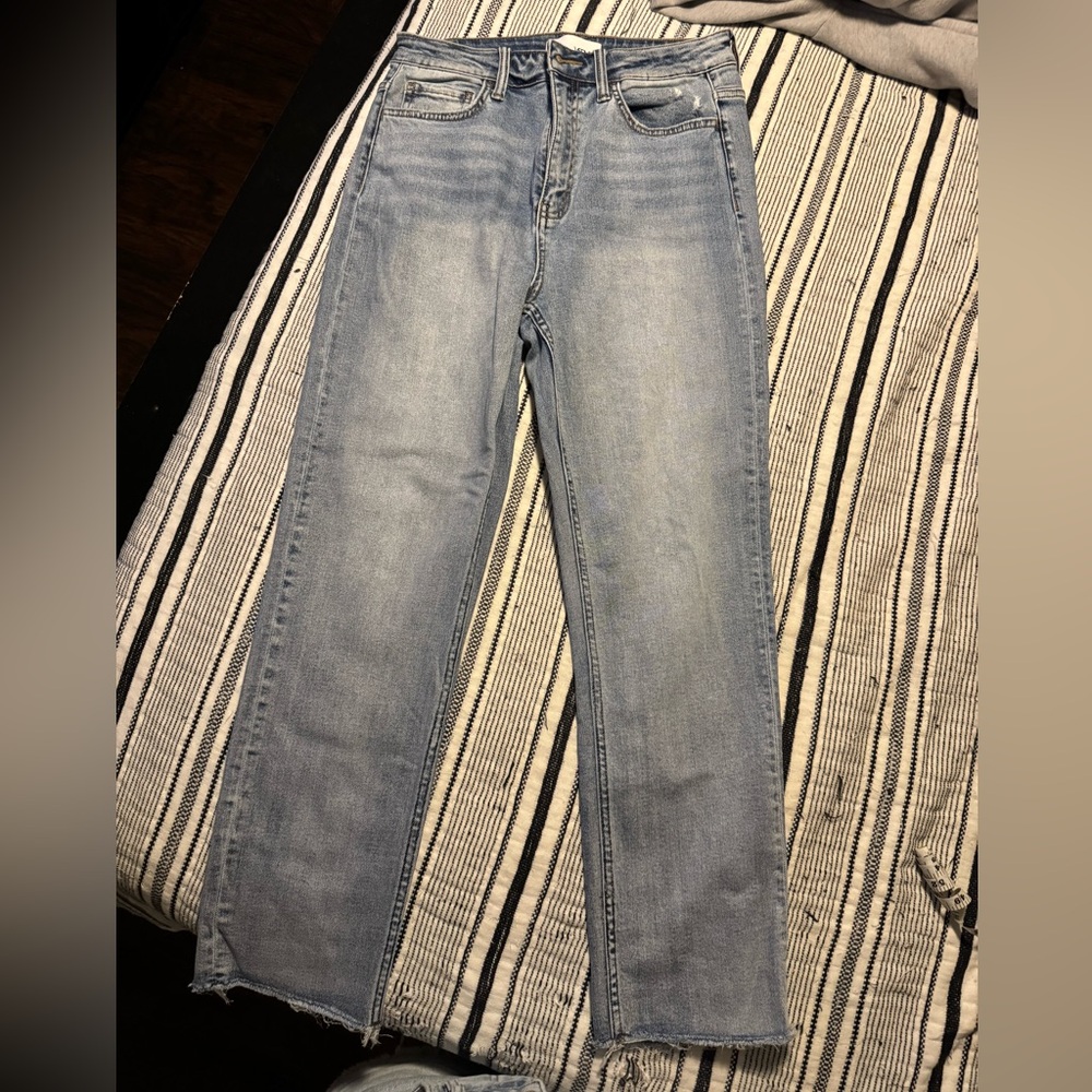 Vervet Women's Light Blue Straight Leg Jeans